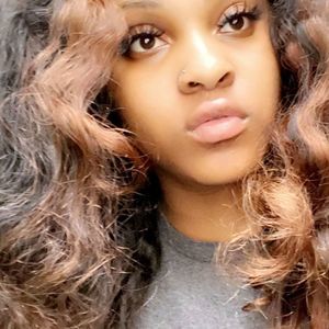 Meet your Posher, Nakia